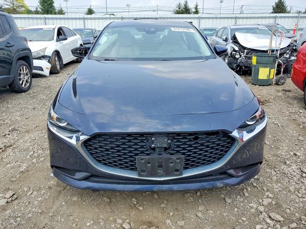 2019 MAZDA 3