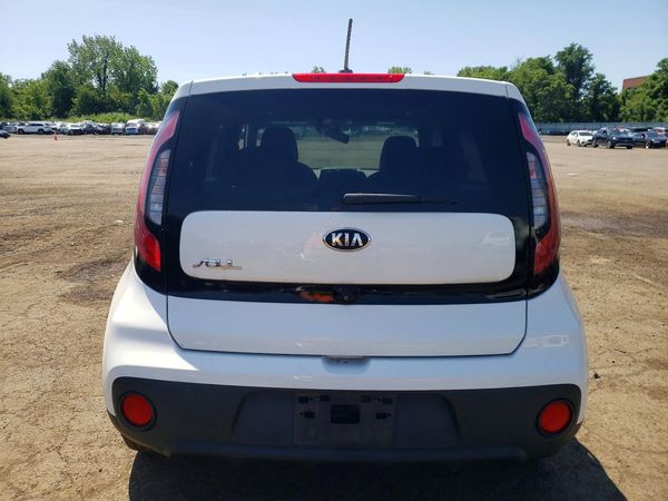 2018 KIA SOUL Base