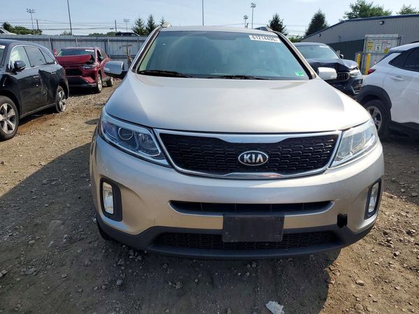 2015 KIA SORENTO GL