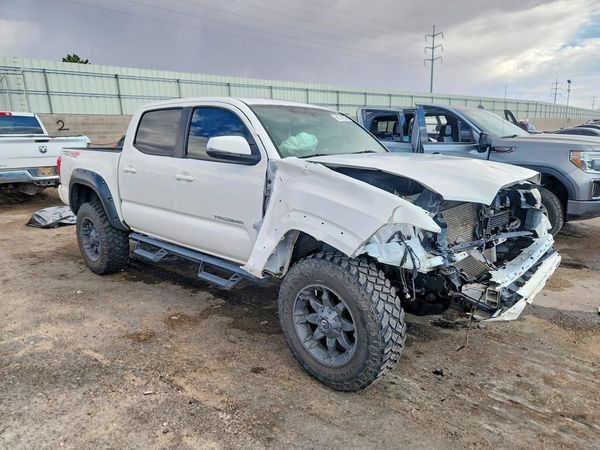 2016 TOYOTA TACOMA