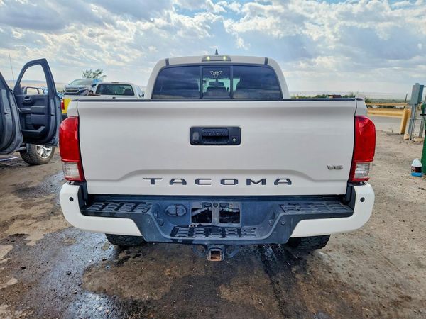 2016 TOYOTA TACOMA