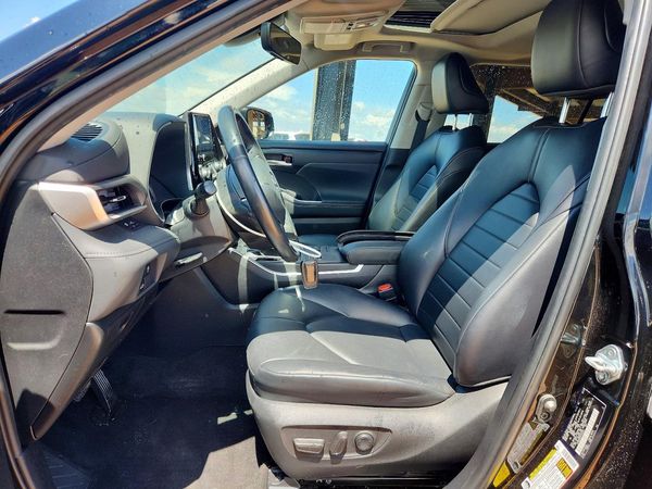 2023 TOYOTA HIGHLANDER