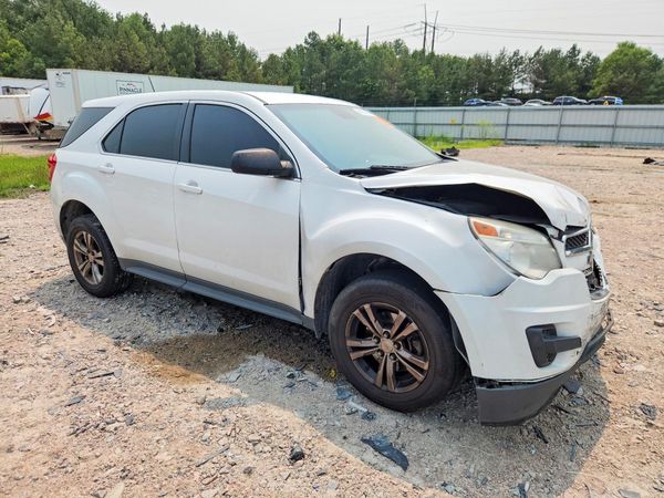 2015 CHEVROLET EQUINOX LS — Passenger 3/4