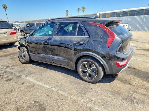 2025 KIA NIRO