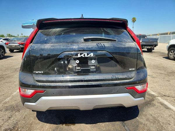 2025 KIA NIRO