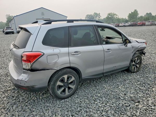 2018 SUBARU FORESTER