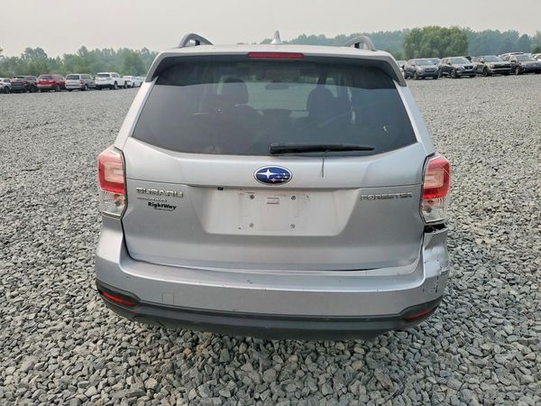 2018 SUBARU FORESTER