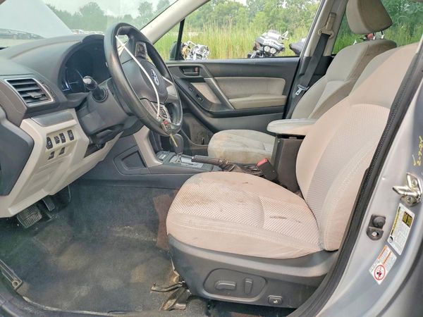 2018 SUBARU FORESTER