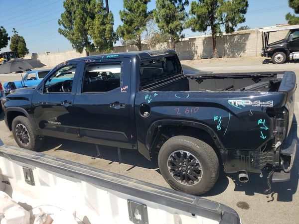 2025 TOYOTA TUNDRA