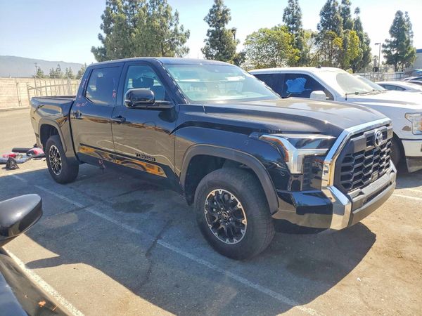 2025 TOYOTA TUNDRA
