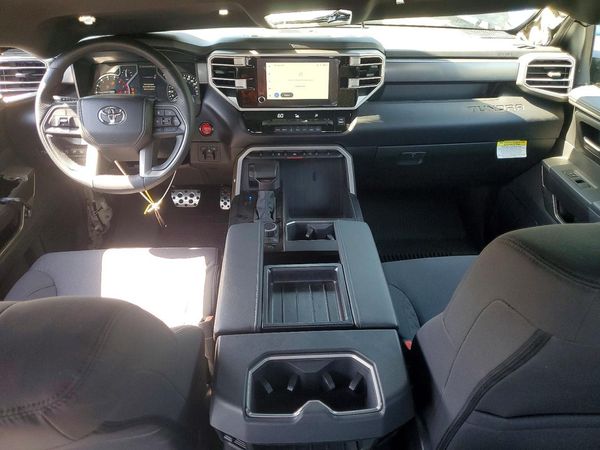 2025 TOYOTA TUNDRA