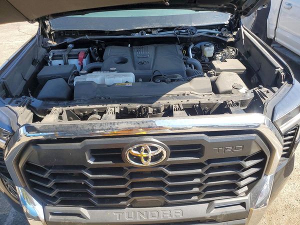 2025 TOYOTA TUNDRA