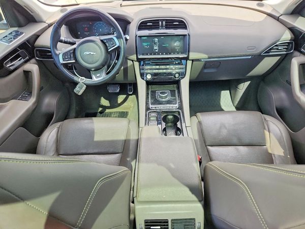 2018 JAGUAR F-PACE