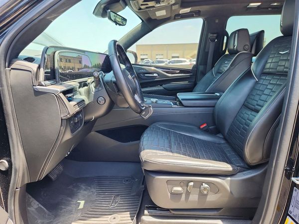 2024 CADILLAC ESCALADE