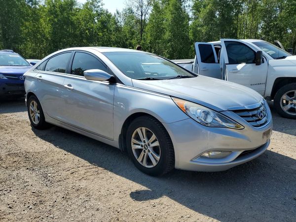 2012 HYUNDAI SONATA Middle-low level