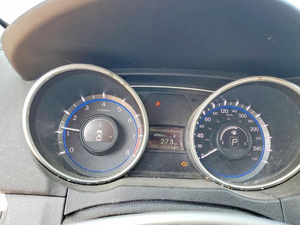 2012 HYUNDAI SONATA Middle-low level