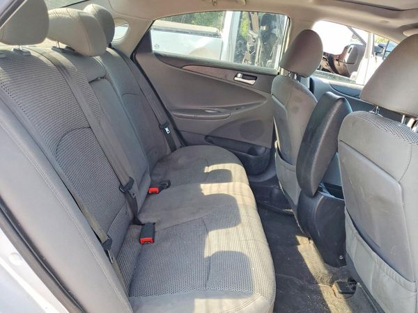 2012 HYUNDAI SONATA Middle-low level