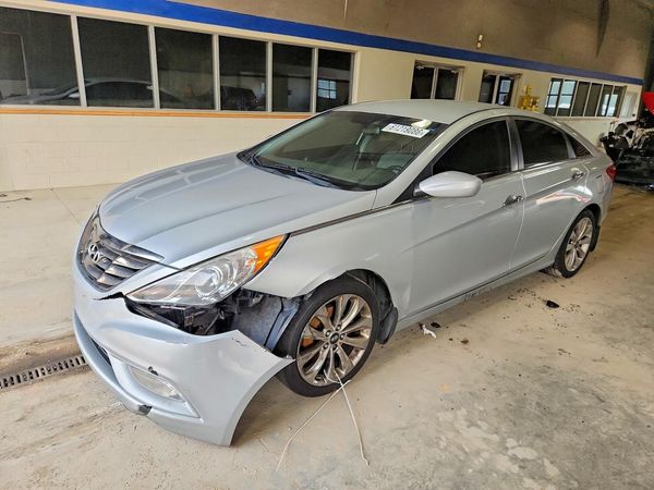 2013 HYUNDAI SONATA