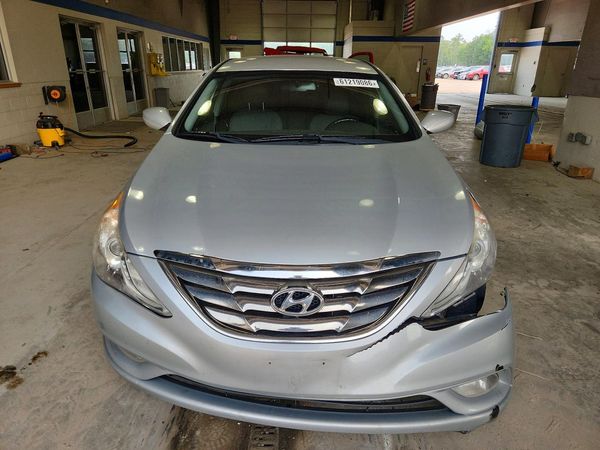 2013 HYUNDAI SONATA