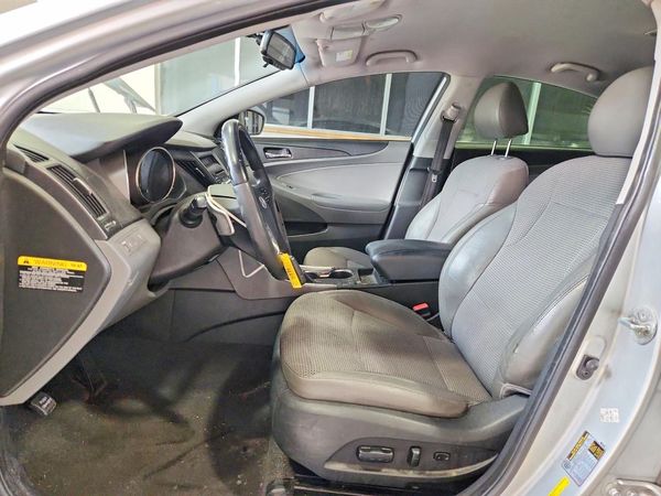 2013 HYUNDAI SONATA