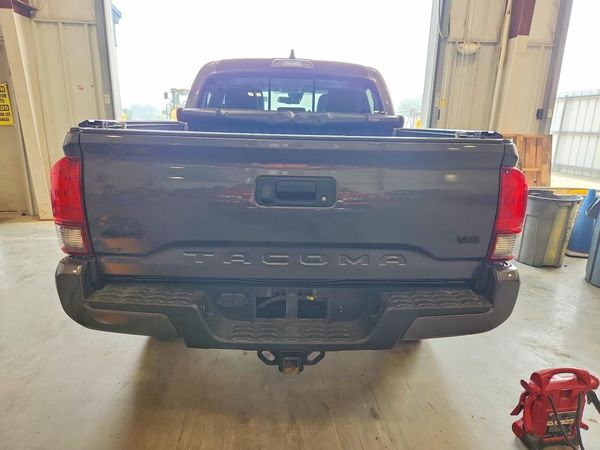2020 TOYOTA TACOMA SR5