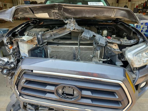 2020 TOYOTA TACOMA SR5
