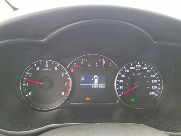 2015 KIA RONDO GL(Middle-low grade)