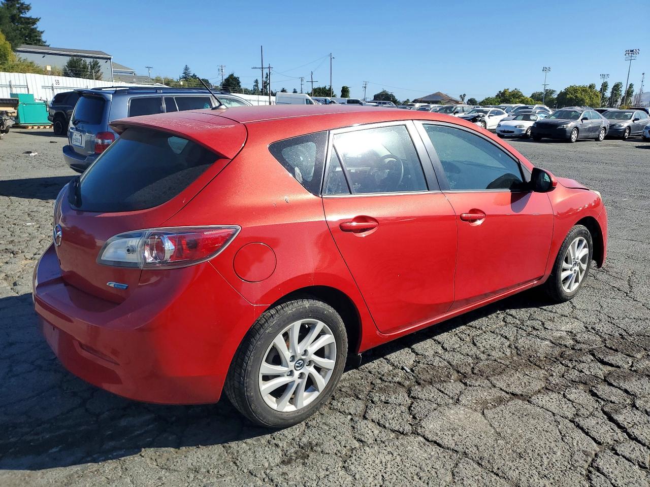 2013 MAZDA 3 Touring/GS