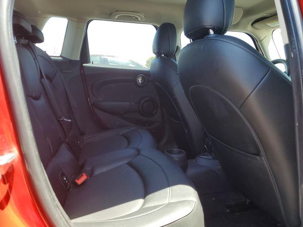 2015 MINI COOPER