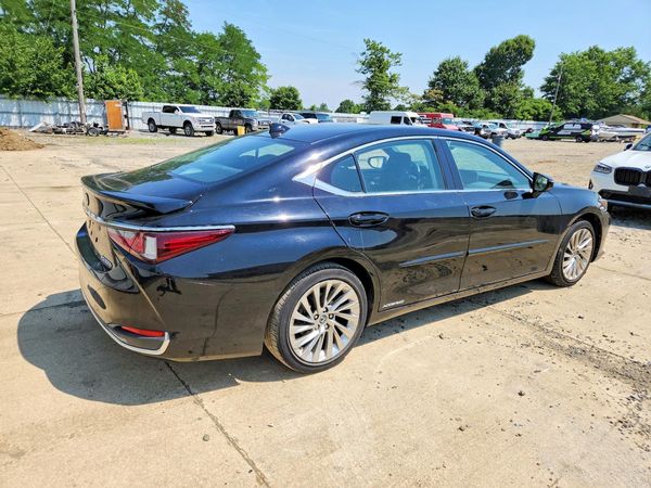 2020 LEXUS ES 300h Luxury