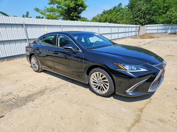 2020 LEXUS ES 300h Luxury