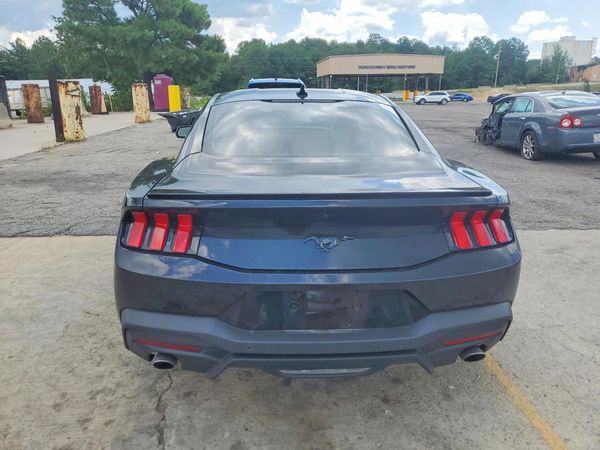 2025 FORD MUSTANG I4