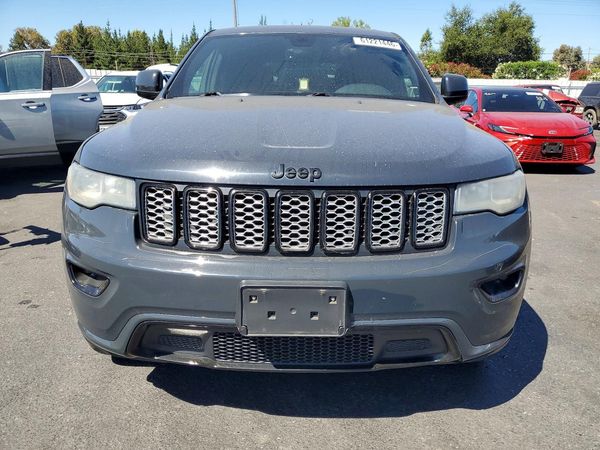 2018 JEEP GRAND CHEROKEE LAREDO 4X4