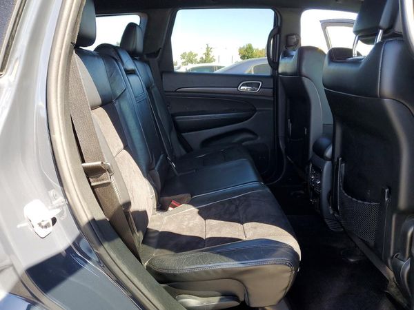 2018 JEEP GRAND CHEROKEE LAREDO 4X4