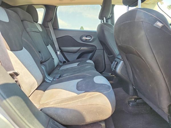 2016 JEEP CHEROKEE SPORT 4X4