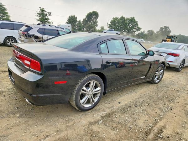 2013 DODGE CHARGER SXT