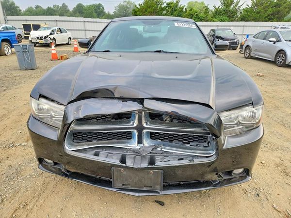 2013 DODGE CHARGER SXT
