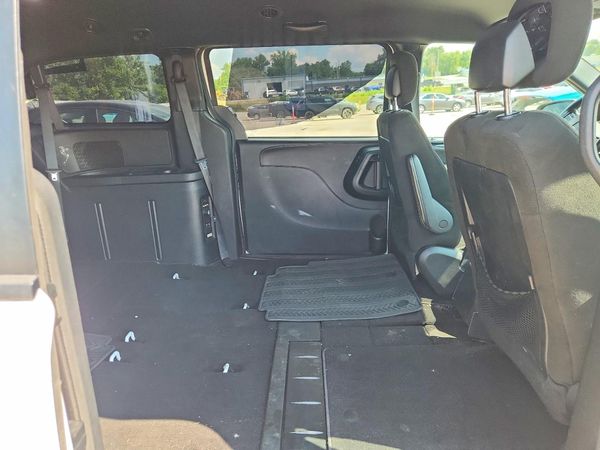 2017 DODGE GRAND CARAVAN SE, SXT, Express