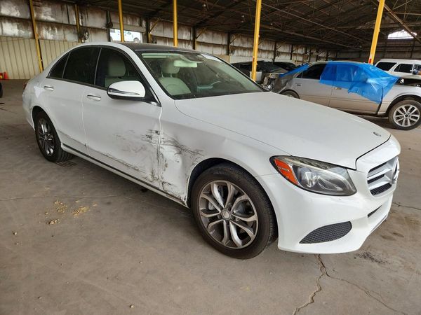 2016 MERCEDES-BENZ C C300-4M