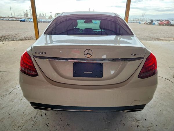 2016 MERCEDES-BENZ C C300-4M