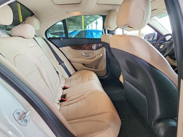 2016 MERCEDES-BENZ C C300-4M