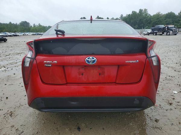 2016 TOYOTA PRIUS
