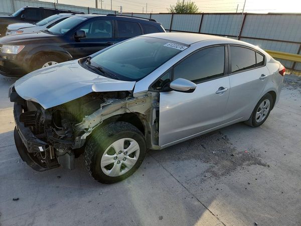 2017 KIA FORTE LX Base