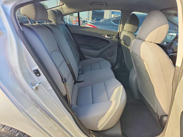 2017 KIA FORTE LX Base