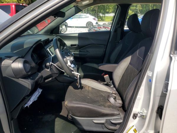 2019 NISSAN KICKS