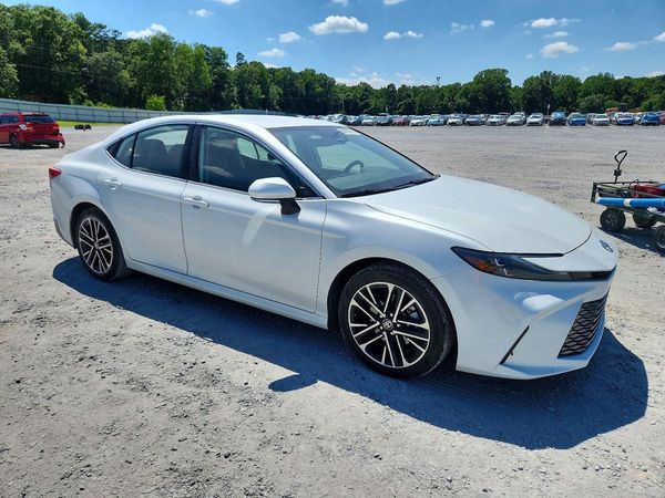 2026 TOYOTA CAMRY
