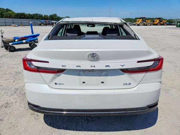 2026 TOYOTA CAMRY