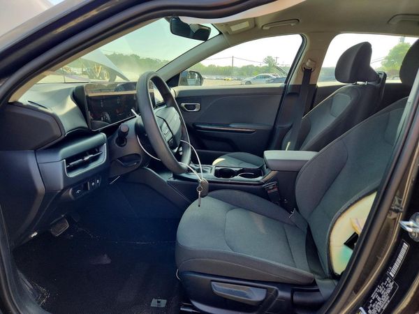 2026 KIA K4 LX, LXS