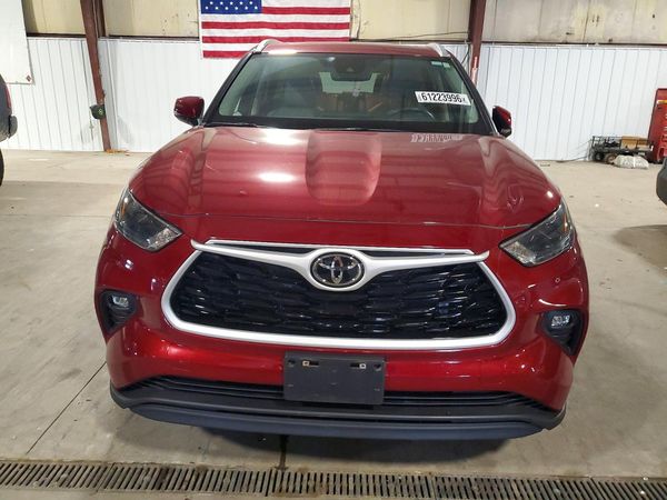 2024 TOYOTA HIGHLANDER