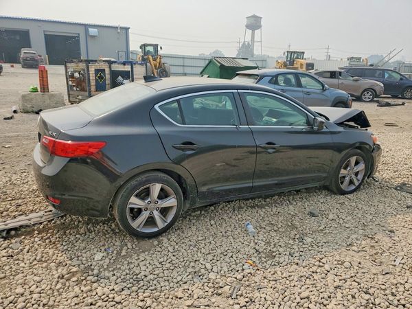 2013 ACURA ILX 20 PREMIUM